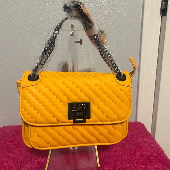 Badgley Mischka Handbags - Badgley Mischka Yellow Quilted Crossbody Bag